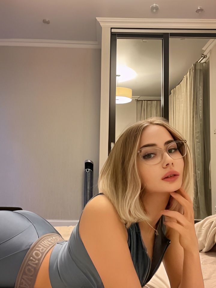 Стелла привлекательная девушка из Вилючинска цена от 1500 руб